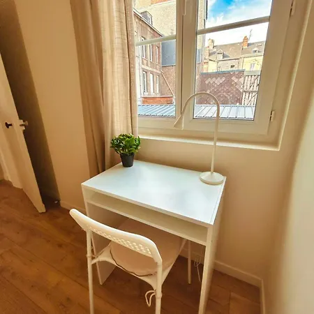 아파트 Le Cocon Des Cent Clochers *